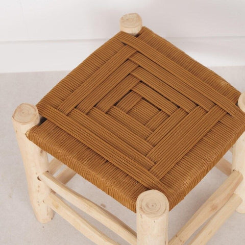 Taburete de Madera con Asiento Tejido a Mano