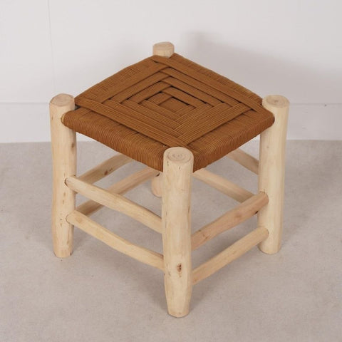 Taburete de Madera con Asiento Tejido a Mano